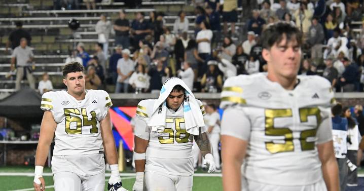 Yellow Jackets fall in third CFP rankings