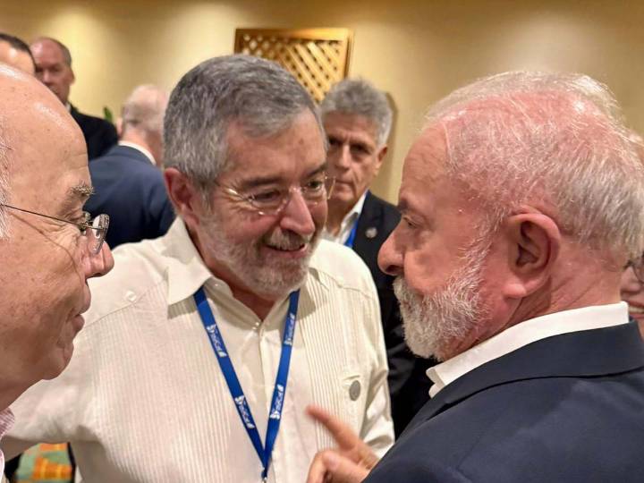 De la Fuente se reúne con Lula previo a la CELAC; privilegia diálogo por la paz
