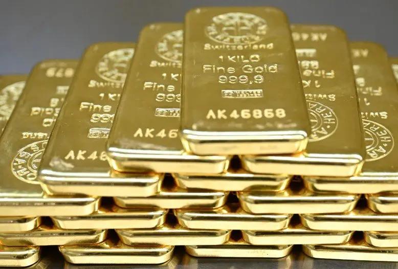 SEBI Warns Investors on Digital Gold Risks; Advocates Gold ETFs and Regulated Products as Safer Investment Alternatives