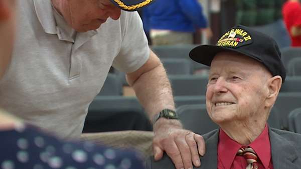 Veterans Day ceremony honors 100-year-old WWII veteran in Kenton County