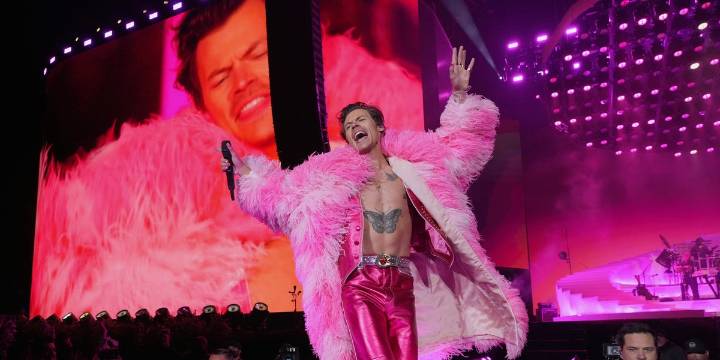 11 Celebrities' First Jobs Before They Hit Hollywood