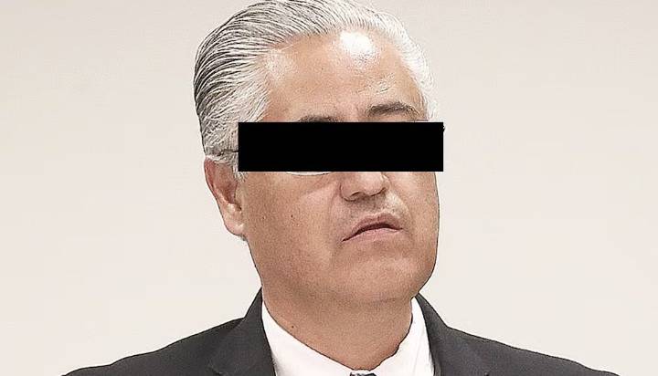 Detienen al exrector de la UAEM Alejandro Vera Jiménez por su presunta participación en la Estafa Maestra