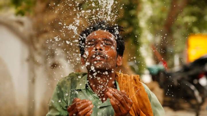 10 pc productivity loss in India’s migrant workers due to heat stress over past 4 decades: Study