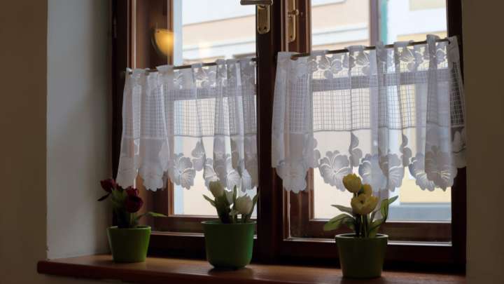 12 Outdated Curtain Trends That Are Having An Unexpected Comeback