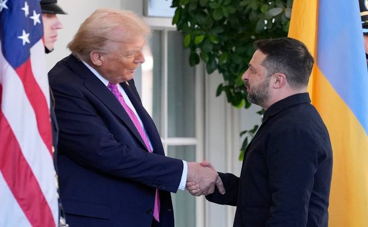 Trump dice que Zelensky "va a tener que aprobar" su plan de paz