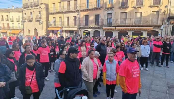 Ciudad Rodrigo se vuelca con la III Marcha contra el Cáncer