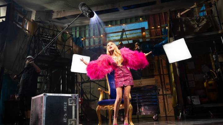 Kristin Chenoweth's 'Queen of Versailles' Closing on Broadway in January