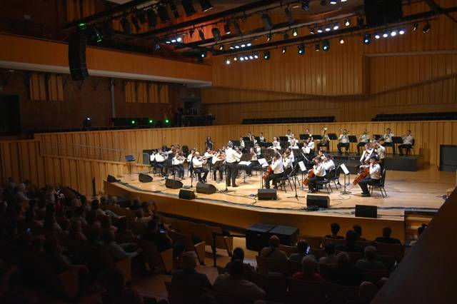 CORRIENTES: Domingo 16 Y Una Sinfonía Del Río Con La Orquesta Sinfónica De Prefectura Naval Argentina En El Teatro Oficial Juan De Vera