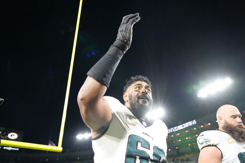 Reports: Eagles RT Lane Johnson (foot) heading to IR