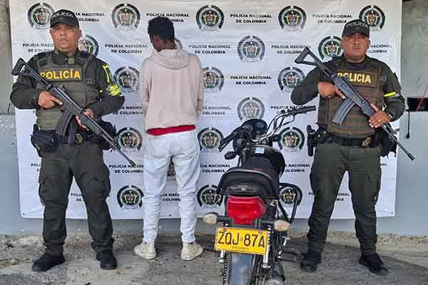 Dos capturados con motocicletas robadas en La Guajira