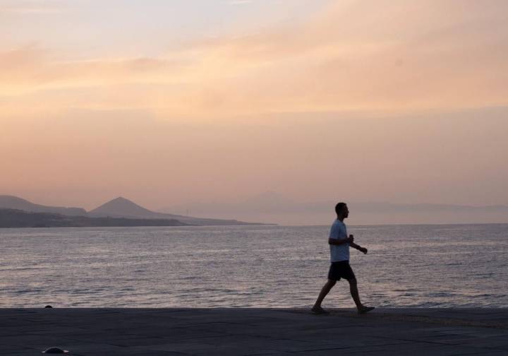 Canarias en prealerta por incendios debido a un «calor excepcional»: pueden superarse los 34ºC