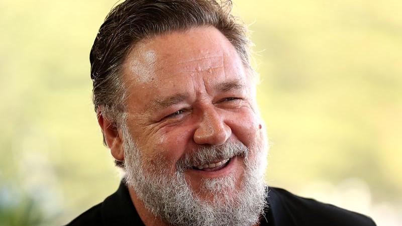 Russell Crowe tells Joe Rogan about weight loss after Nuremberg movie