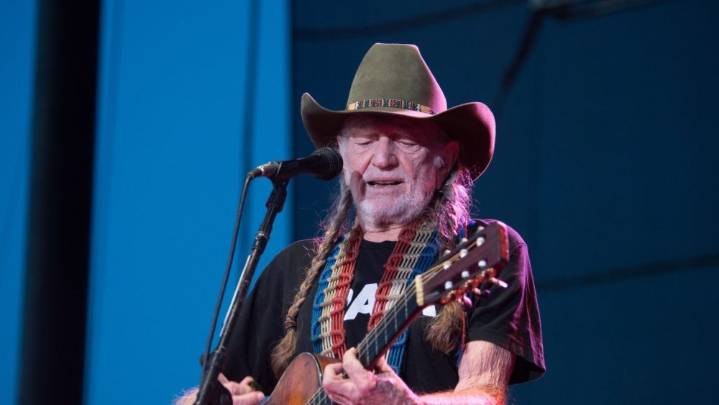 Willie Nelson shares the holiday single ‘Christmas Love Song’