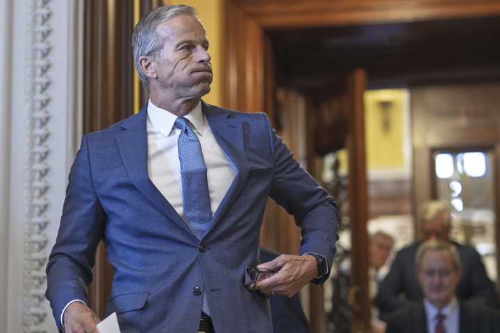 GOP senators hide potential kickback inside bill to end shutdown