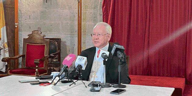 Asesinato de Carlos Manzo es un descuido de la autoridad: Cardenal de Guadalajara