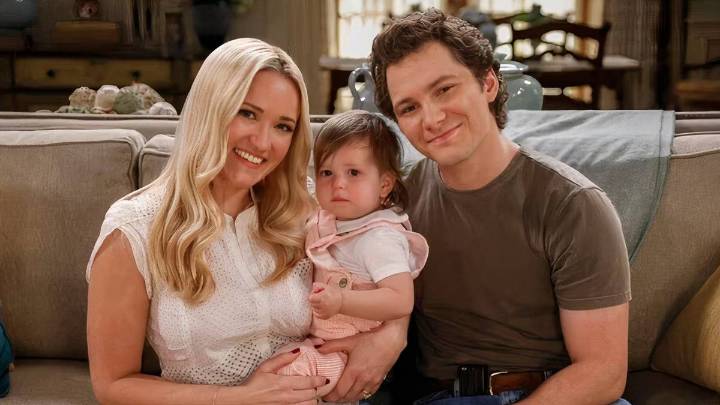 Georgie & Mandy Season 2 Image Revives A TBBT Tradition Young Sheldon Ignored For Years