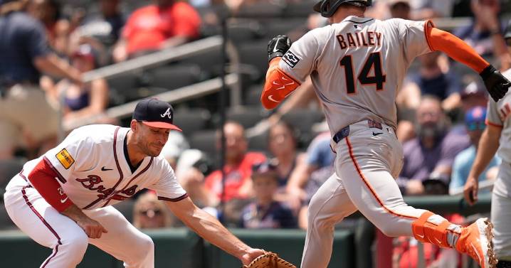Braves’ Matt Olson wins National League Gold Glove award