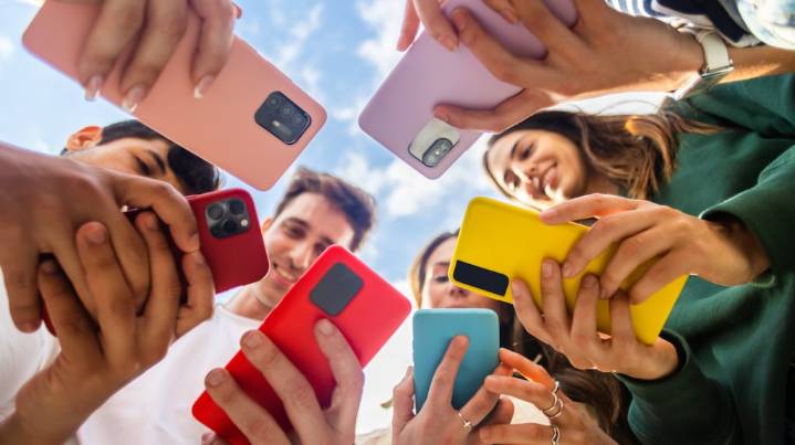 El Gobierno habilitó a los adolescentes a partir de los 13 años a invertir en fondos de bonos y acciones