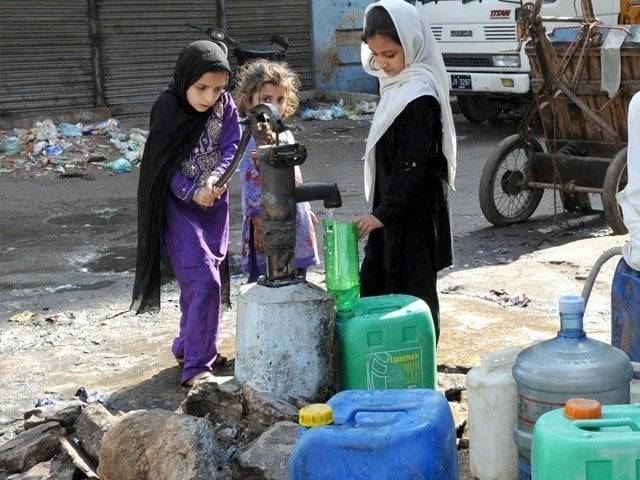 Water shortage sparks protest as residents storm Karachi pumping station
