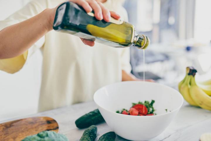 Coconut Oil vs. Olive Oil: Which Is Better for Your Heart Health?