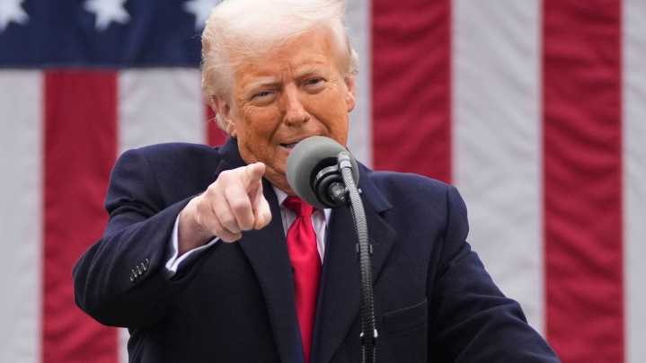 Trump floats tariff 'dividends' even while plan shows major flaws : NPR