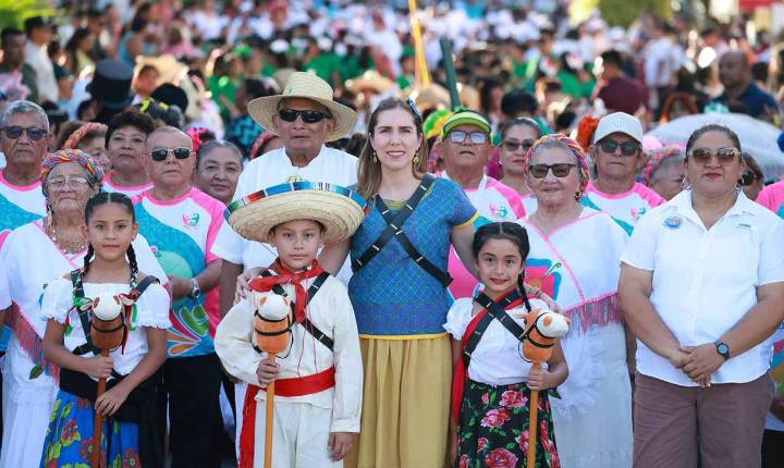 Isla Mujeres celebra en unidad y con una nutrida participación el 115 Aniversario de la Revolución Mexicana