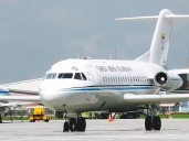 Dificultades logísticas en avión presidencial: Petro desmiente reportes en gira internacional