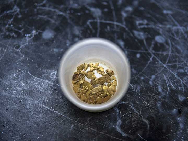 El alza del oro impulsa una nueva fiebre dorada en California
