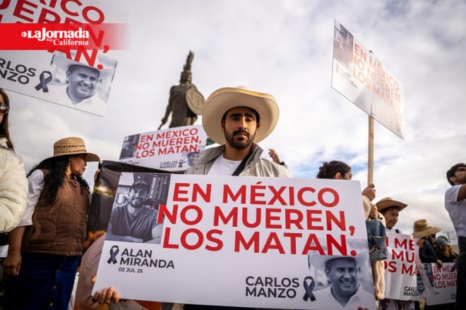 Cientos marchan en Tijuana con sombreros exigiendo paz en México