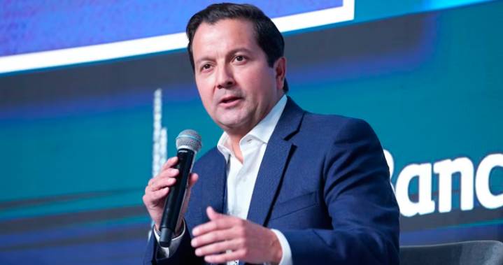 David Luna formalizó su inscripción como candidato independiente para 2026