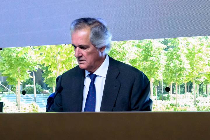 Acciona se desploma en Bolsa cerca de un 8% tras la operación policial y el retraso en su plan de negocio