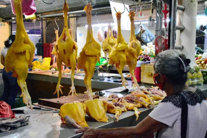 Inflación en México baja a 3.57% en octubre y alcanza su nivel más bajo en dos años, según el Inegi