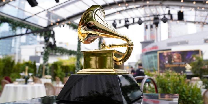 Los secretos de los Grammy 2026: cómo se define cada nominación y quién decide el podio musical