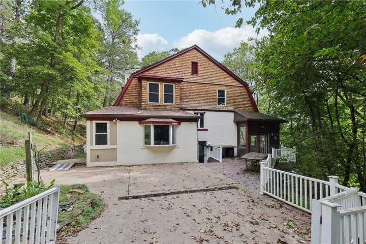 House of the Week: An Arts & Crafts Home in Sewickley