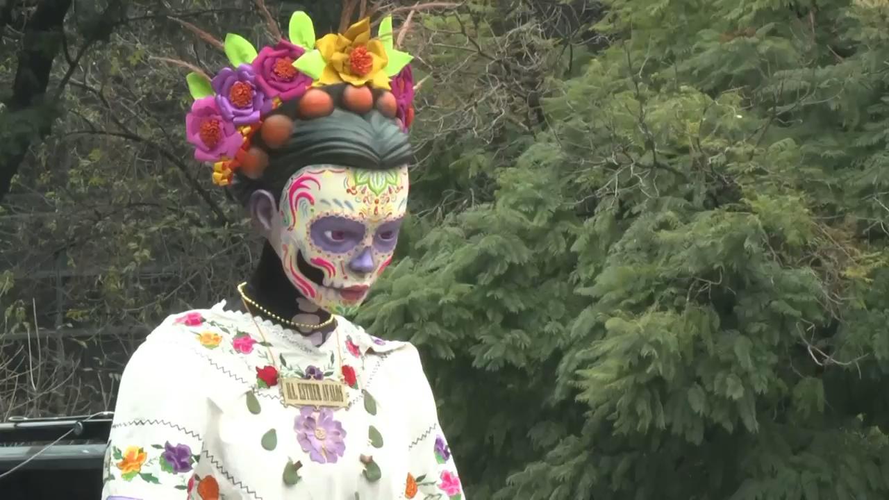 Mexico City celebrates James Bond–inspired Day of the Dead parade