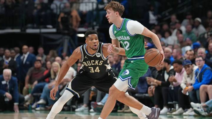 'Fire Nico' chants ring out amid Mavs' loss, overshadow Flagg's bes...