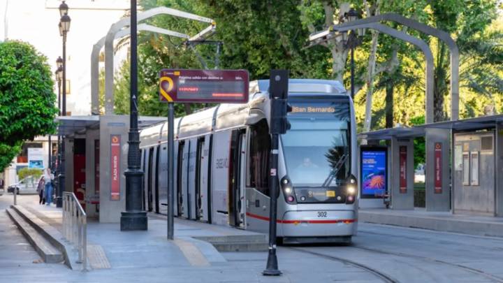 Tussam limita el recorrido del tranvía hasta el Archivo de Indias a partir de este jueves por las obras en la Plaza Nueva