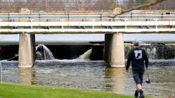 Metroparks offers dam to Flat Rock for $5 with millions for maintenance