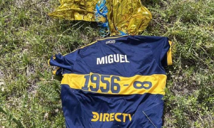 En dónde apareció la camiseta que Boca lanzó al cielo en homenaje a Russo