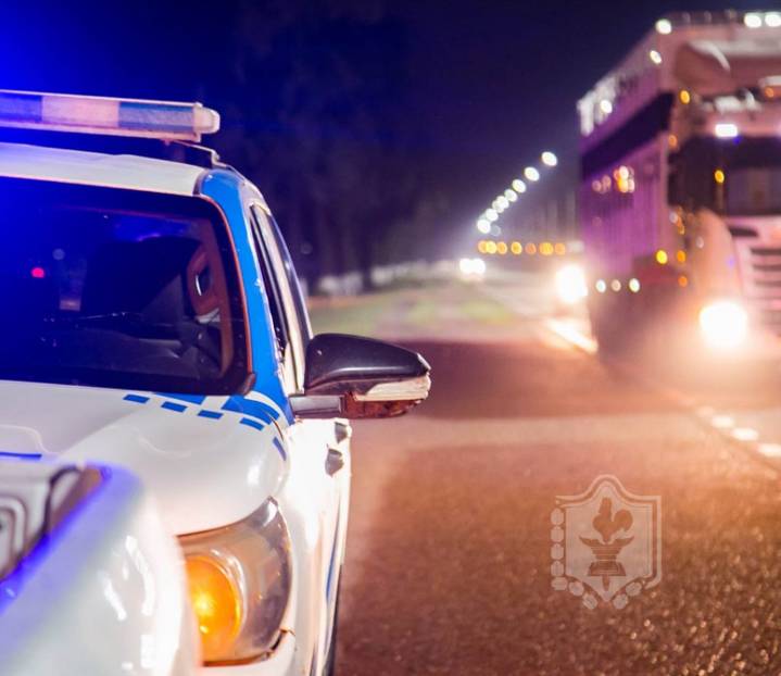 QUITILIPI: Un Peatón Perdió La Vida Tras Ser Colisionado Por Una Camioneta
