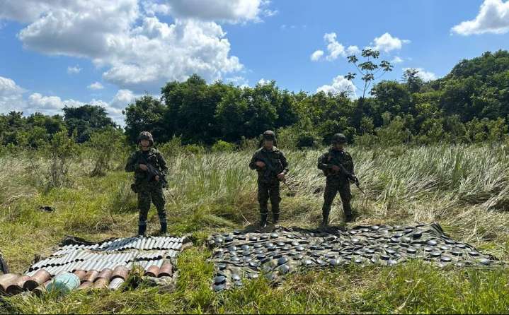 Finalizó la destrucción de más de 14 toneladas de material de guerra entregado por las disidencias de ‘Walter Mendoza’