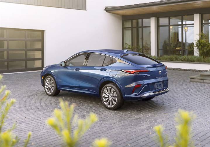 Driver’s Seat: 2025 Buick Envista Avenir — enough to challenge a Corolla?