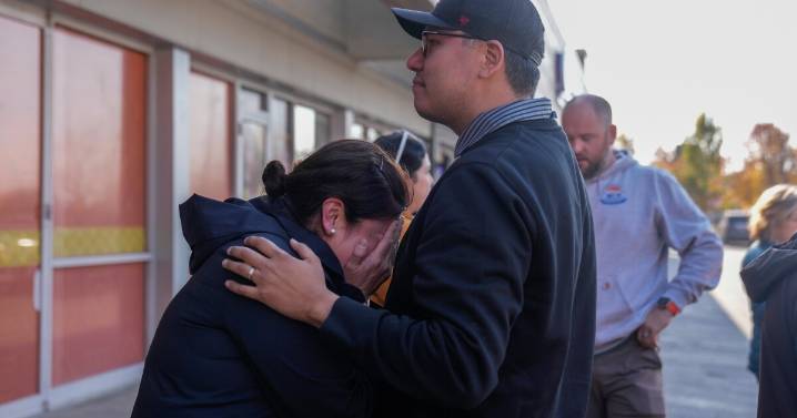 Chicago day care worker detained by immigration agents at drop