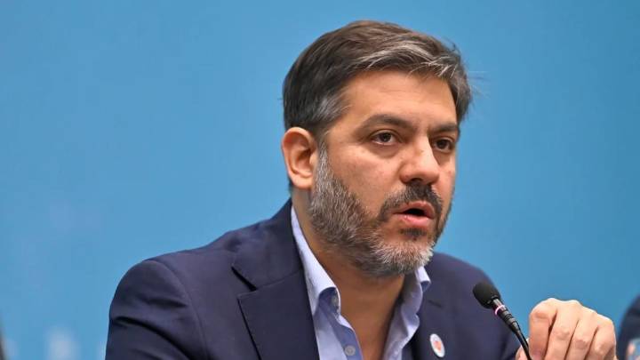 Carlos Bianco afirmó que Diego Santilli “no le respondió el llamado”