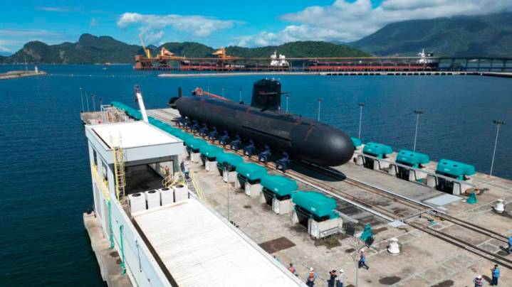 Brasil un submarino a su flota y proyecta fabricar uno de propulsión nuclear