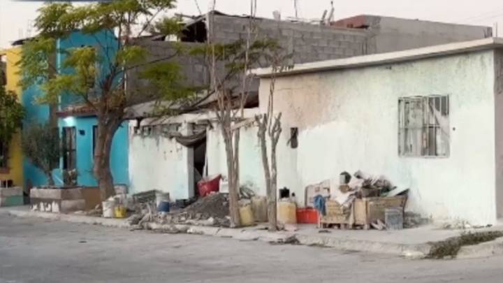 Vecinos denuncian a hombre que prende fuego a su propia casa en Ramos Arizpe