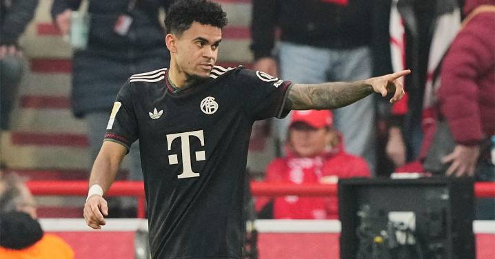 Suspende UEFA a Luis Díaz con 3 partidos de sanción por su entrada a Hakimi