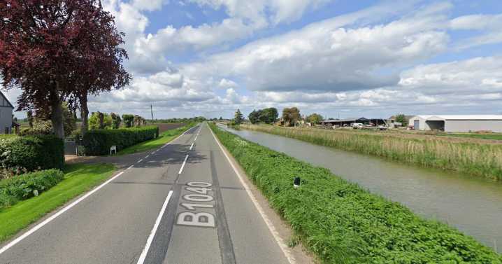 Two people seriously injured after crash near Cambridgeshire town