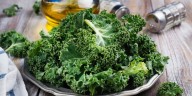 Cuáles son los beneficios del kale y cómo ayuda a generar colágeno