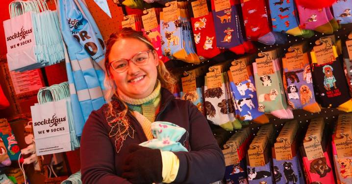 'Cheerful' start to Bristol Christmas Market as first shoppers arrive